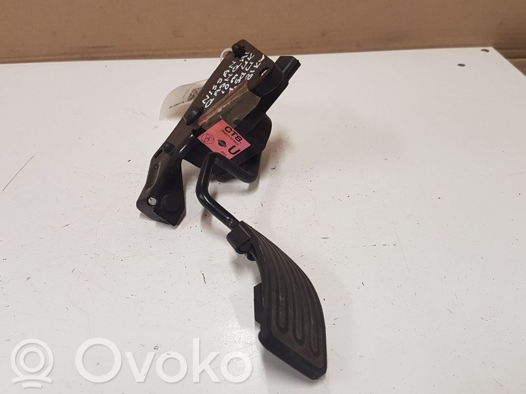 Nissan Qashqai Pedał gazu / przyspieszenia 