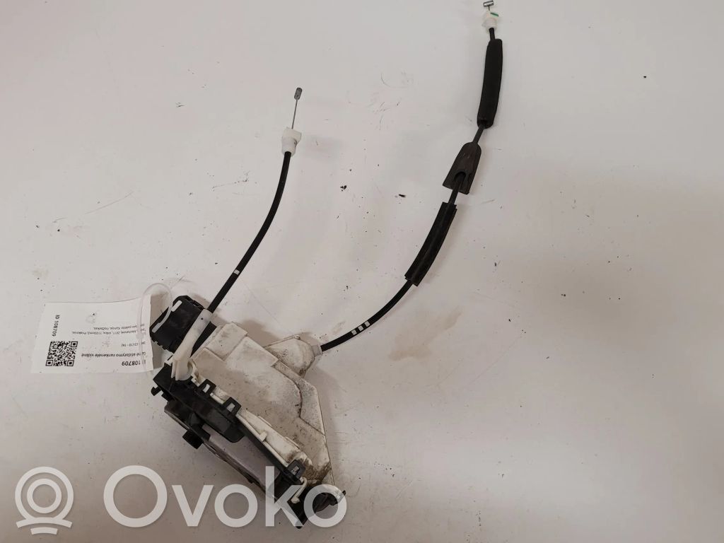Citroen C3 Front door lock 