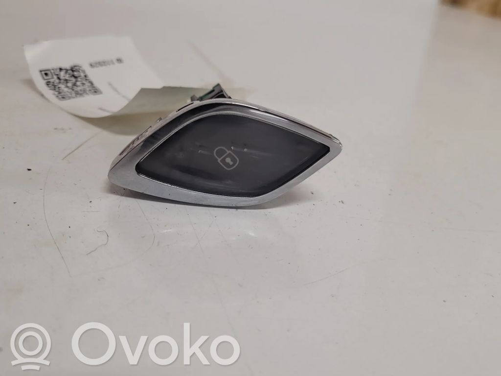 Citroen DS3 Central locking switch button 