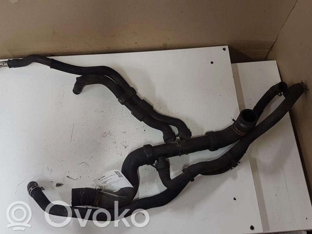 Renault Megane II Engine coolant pipe/hose 