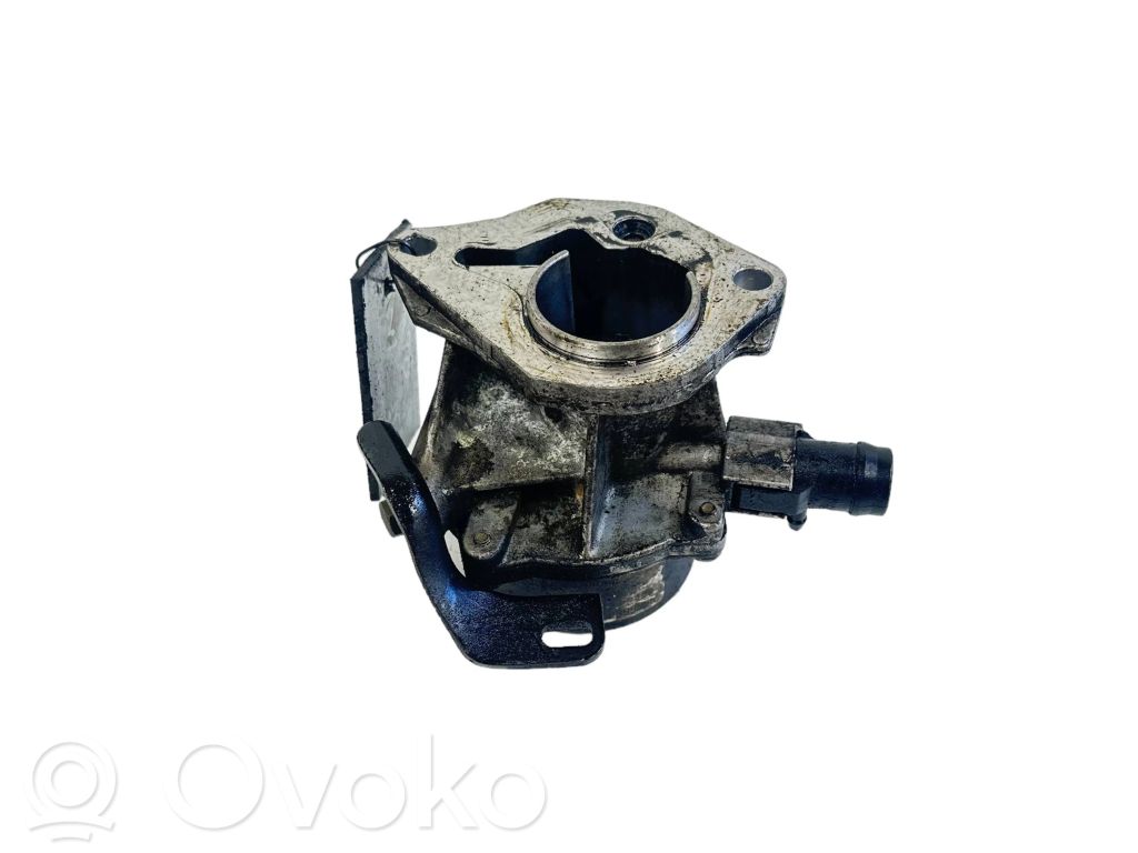 Renault Megane II Pompă vacuum 