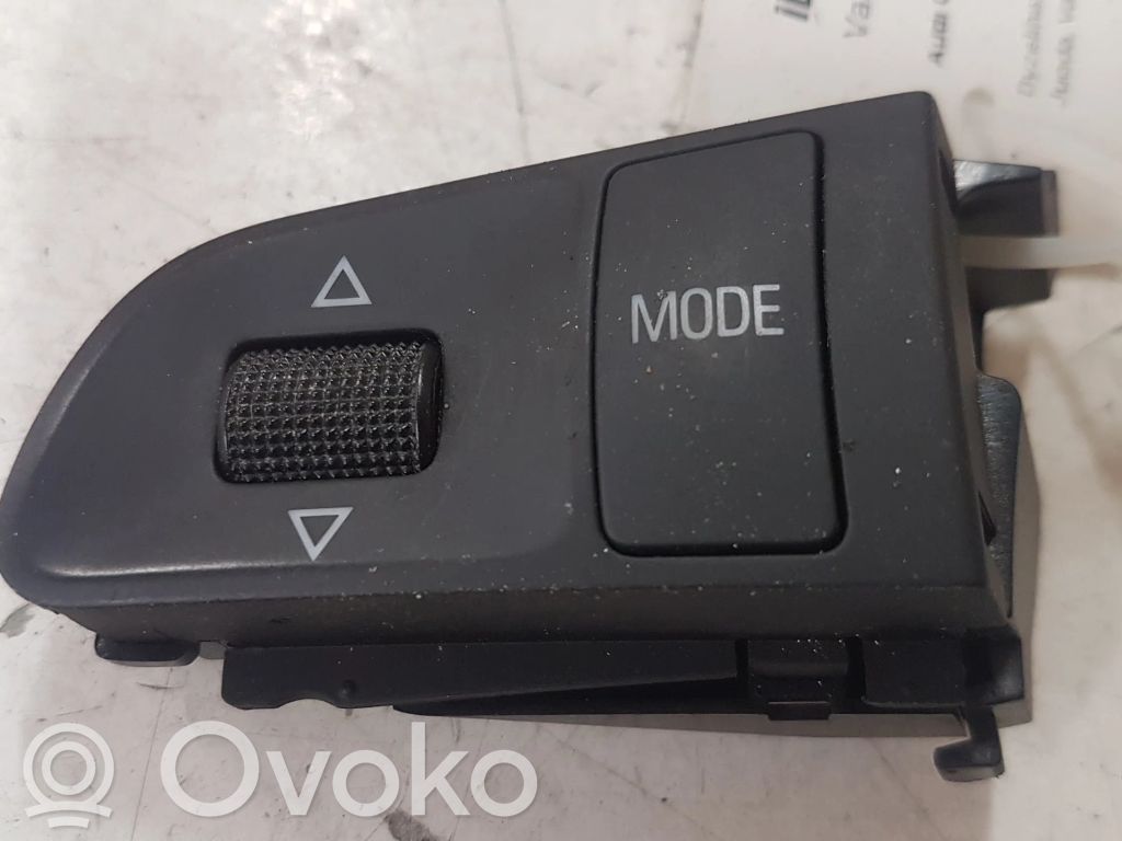 Audi Q7 4L Steering wheel buttons/switches 