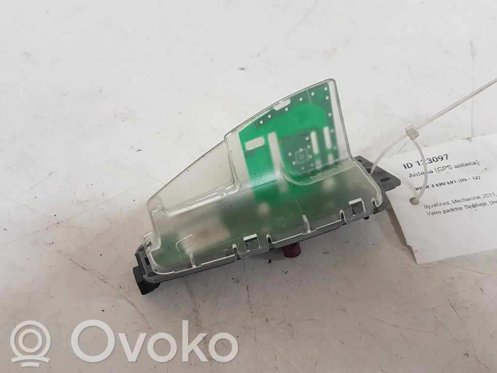 BMW 3 E90 E91 GPS-pystyantenni 