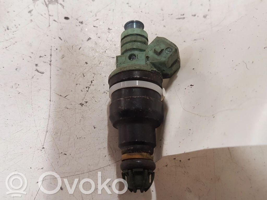 Wtryskiwacz paliwa   0280150415