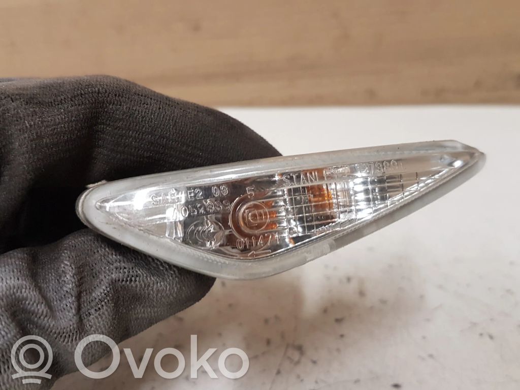 Mazda 6 Front fender indicator light 