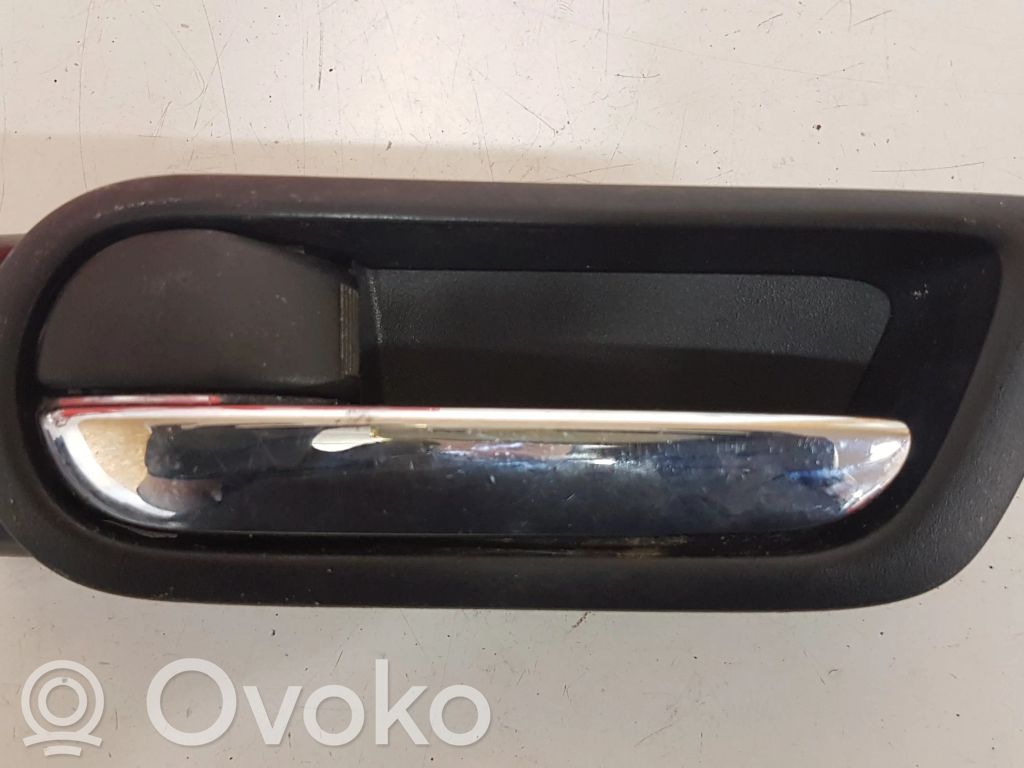 Etuoven sisäkahva