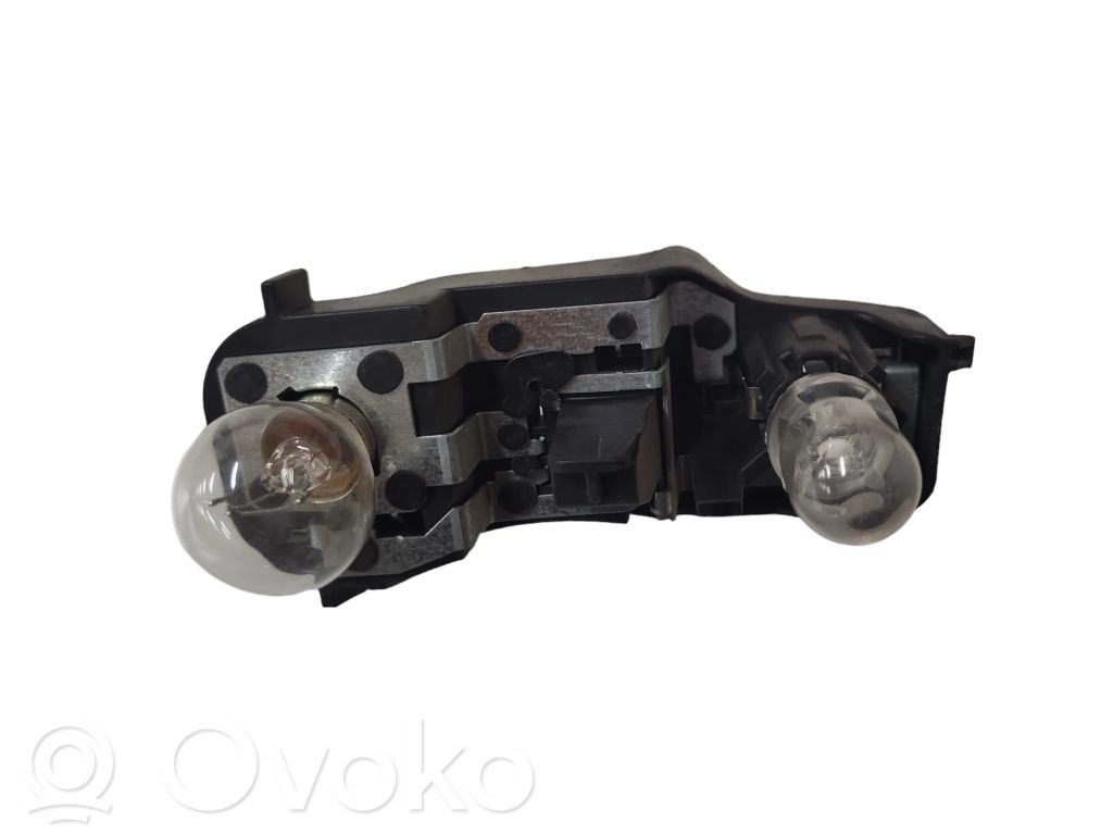 Ford C-MAX II Gniazdo 12V tylne 