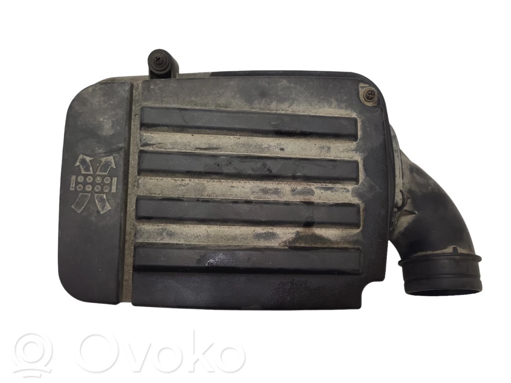 Volkswagen Golf V Obudowa filtra powietrza 