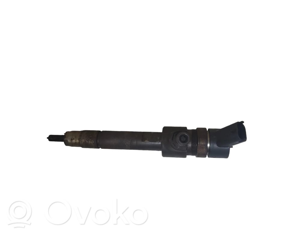 Injector combustibil   0445110276