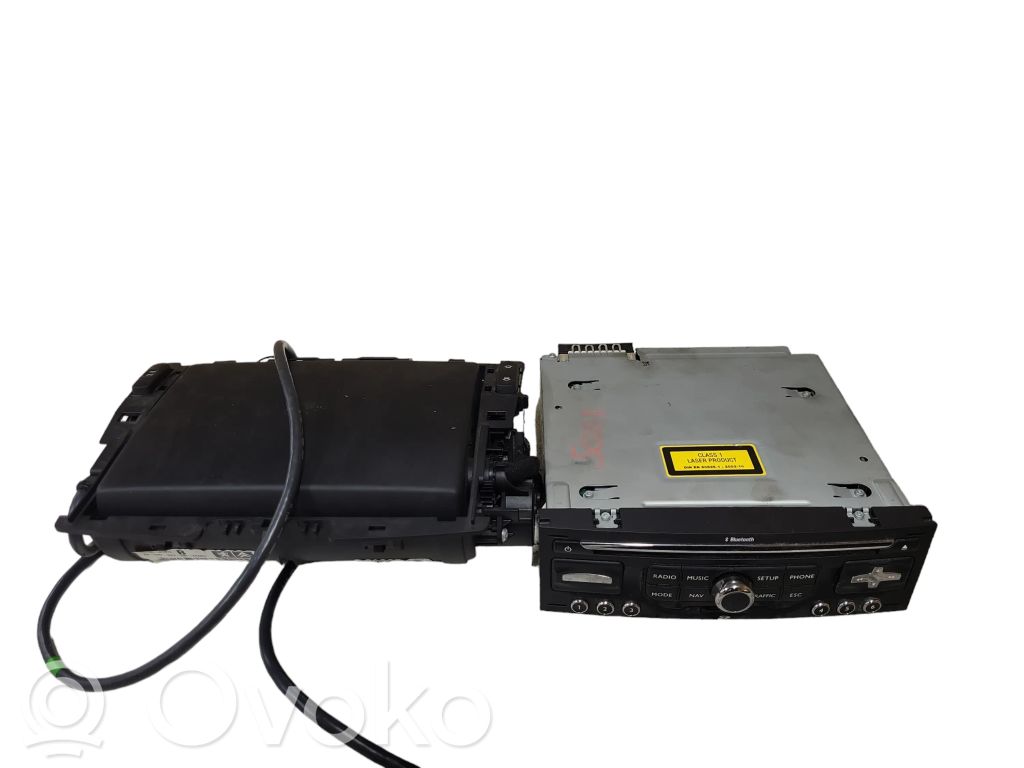 Peugeot 5008 Radio/CD/DVD/GPS head unit 