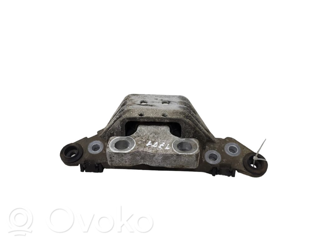 Opel Astra K Engine mount bracket 