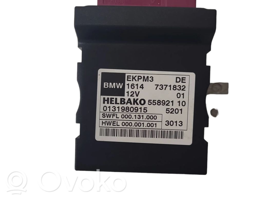 BMW 1 F20 F21 Degalų (kuro) siurblio valdymo blokas 