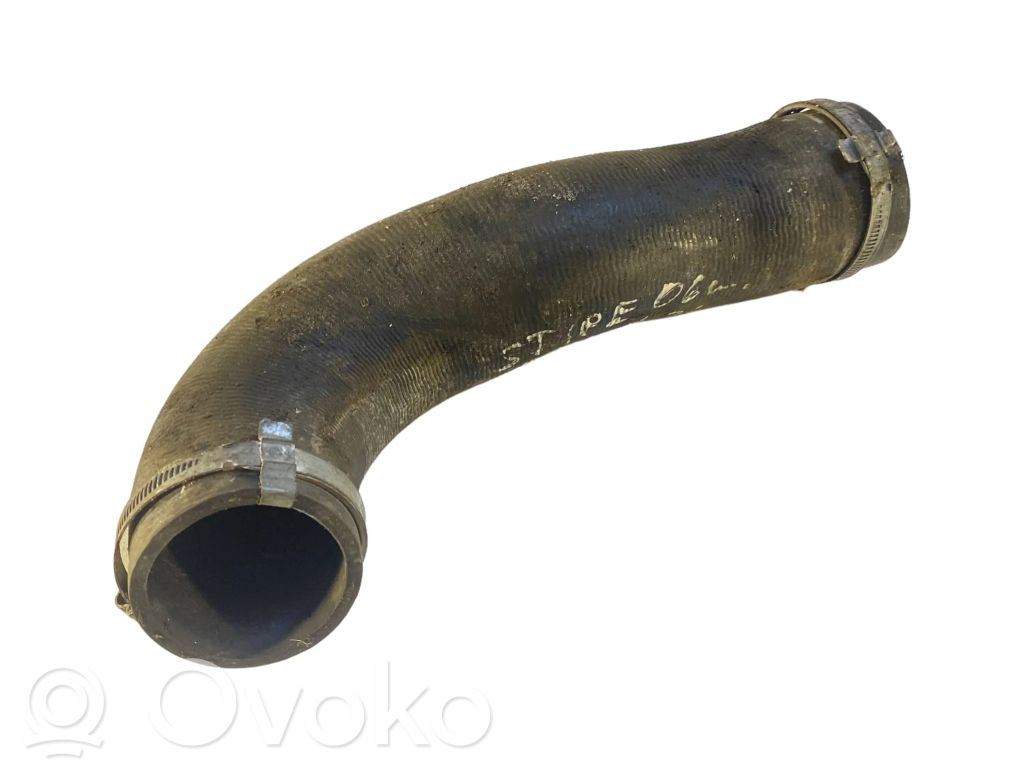 Välijäähdyttimen letku   6W936F073AB