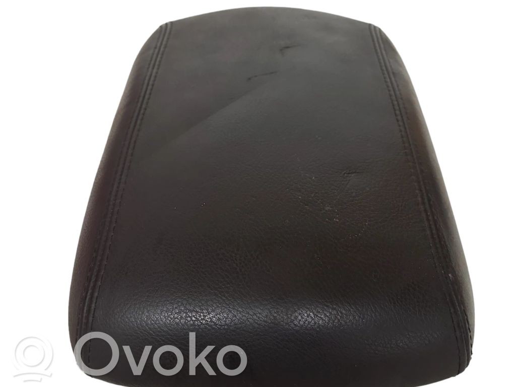 Citroen C6 Armrest 