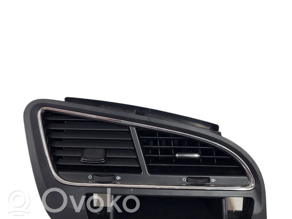 Peugeot 5008 Rejilla de ventilación central del panel