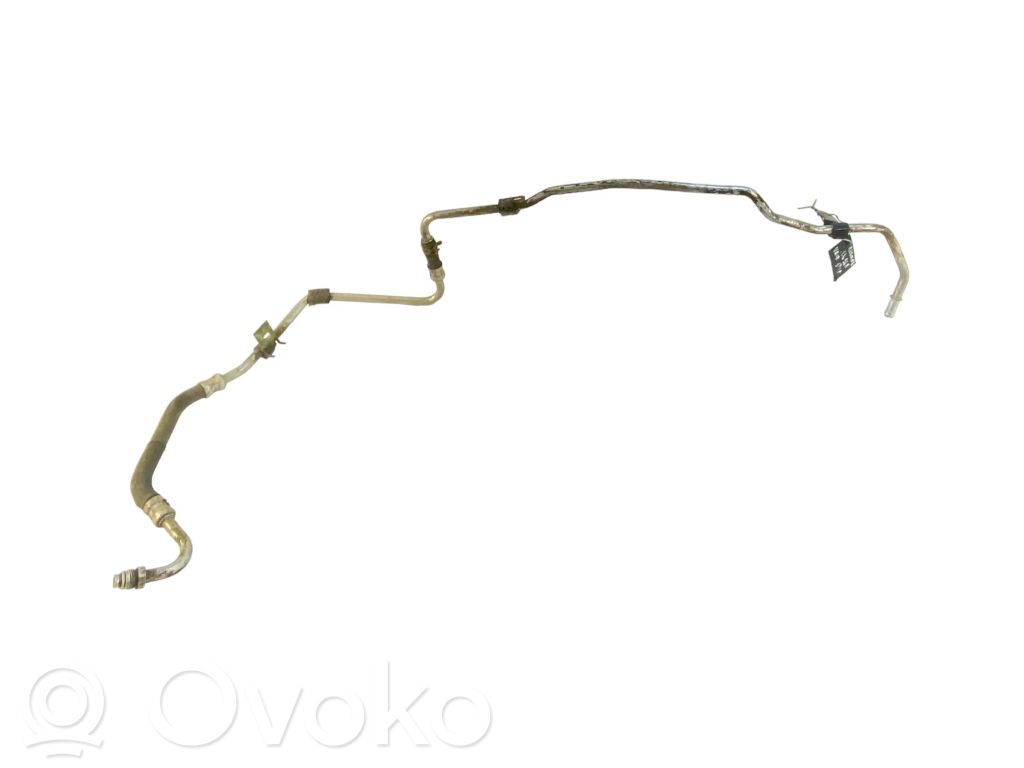 Ohjaustehostimen letkusto