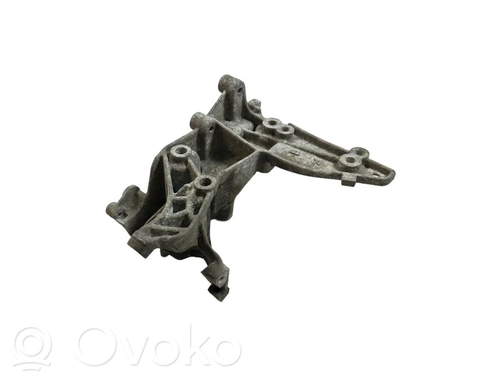 Engine mounting bracket   9674030280,C4003746SE