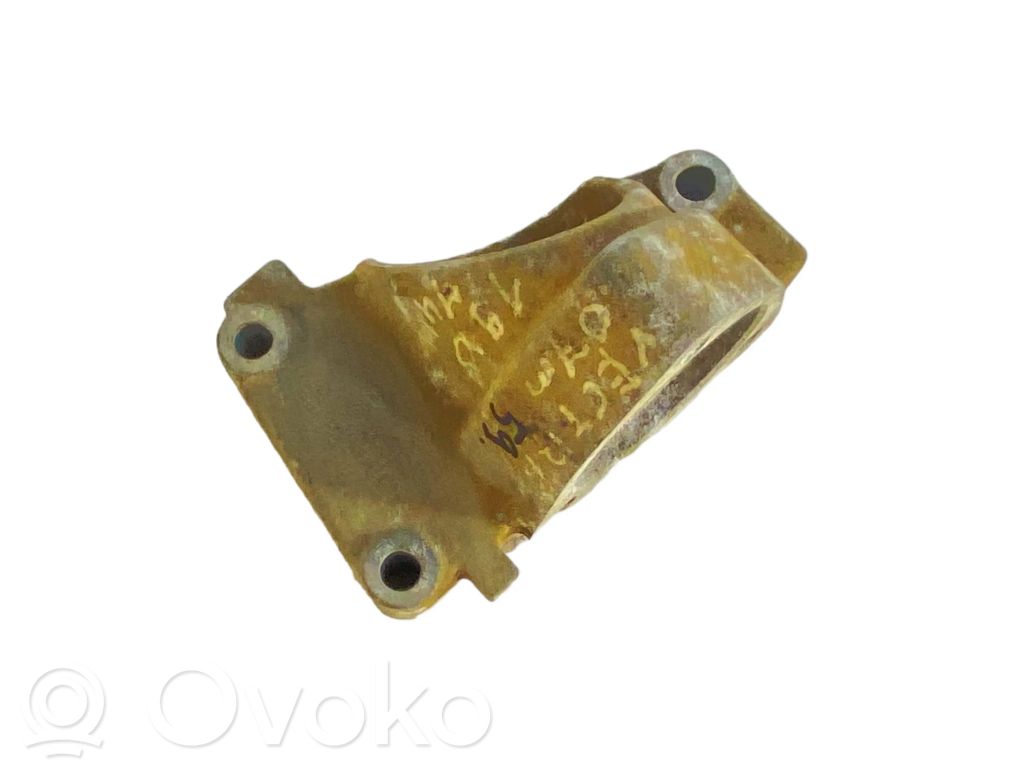 Engine mounting bracket   13256906