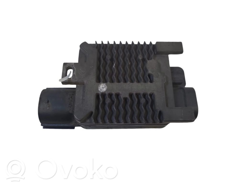 Volvo V40 Fan control module 