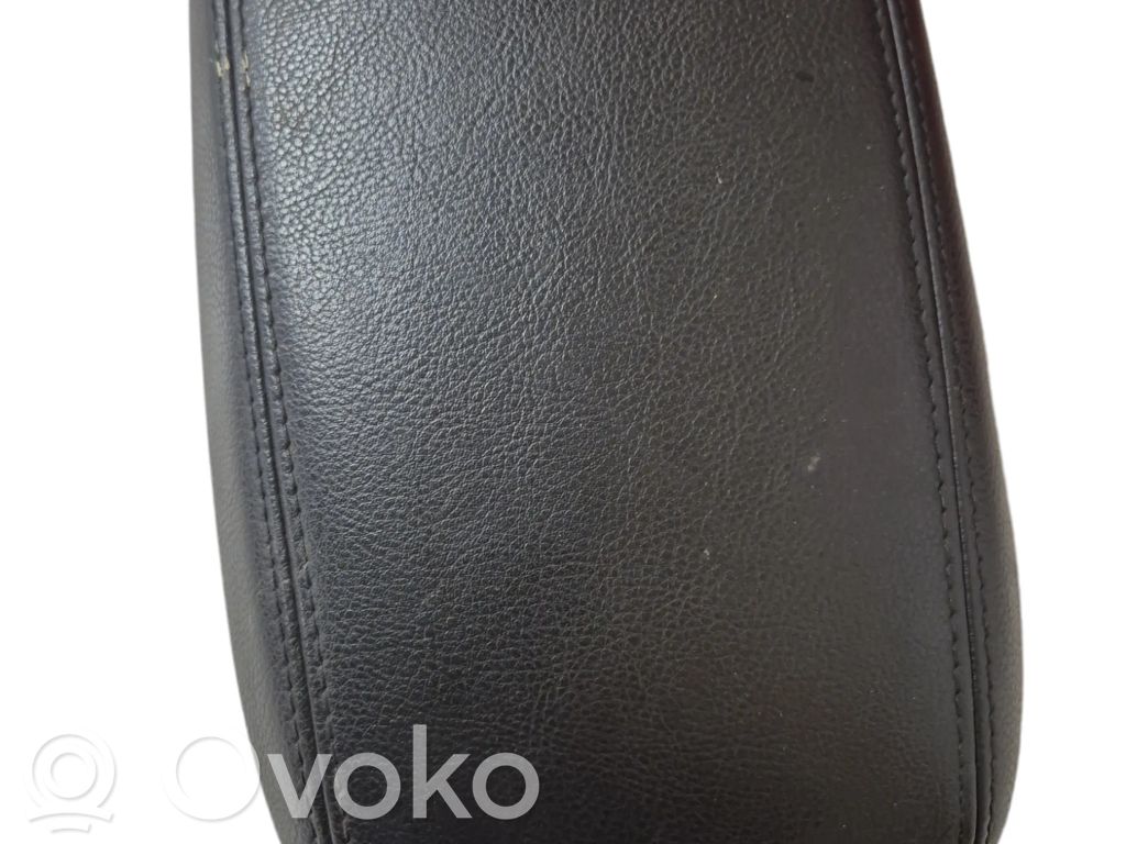 Ford Focus Armrest 