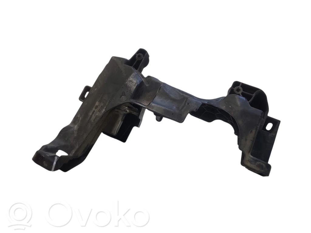 Ford Mondeo MK IV Altra parte del vano motore
