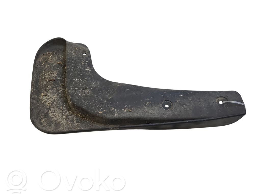 Ford Focus Eturoiskeläppä 