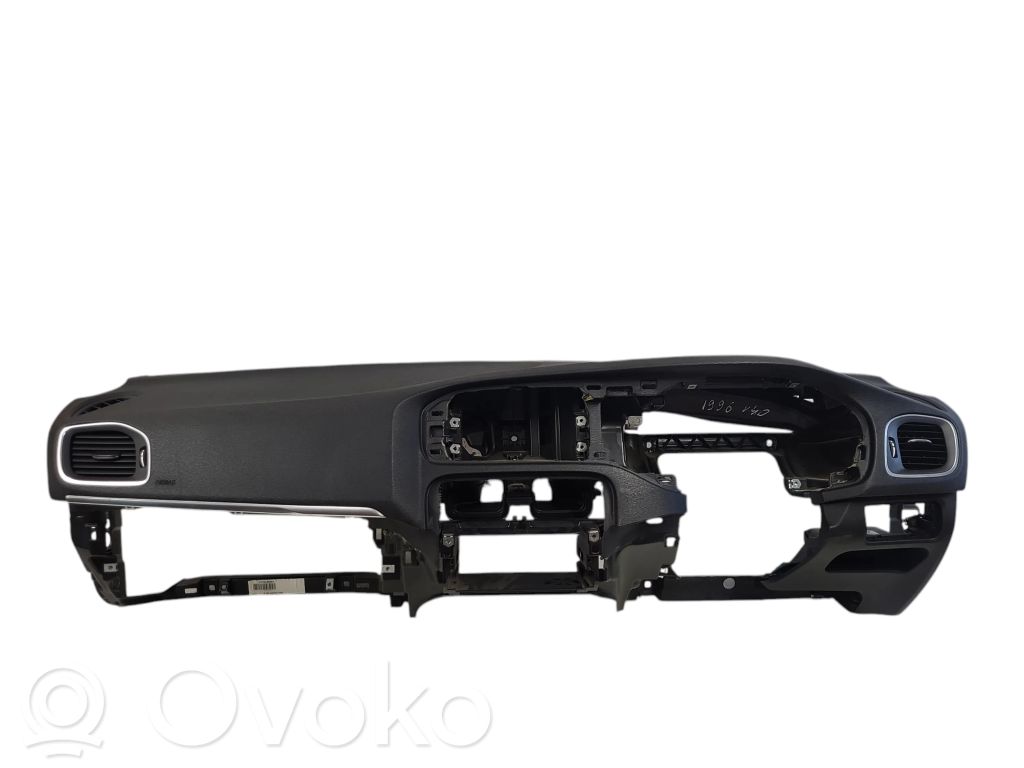 Volvo V40 Dashboard 