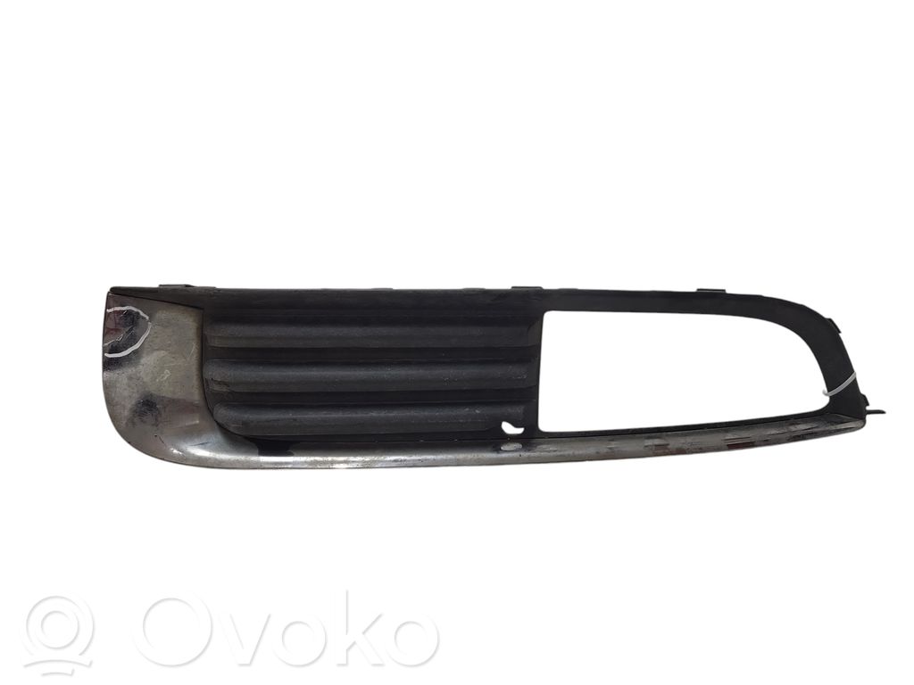 Etusumuvalon ritilä   903200023