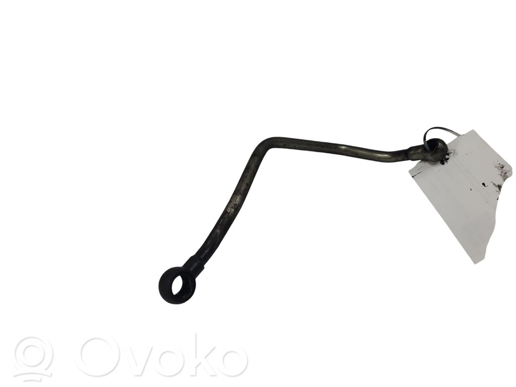 Turboahtimen öljyletku