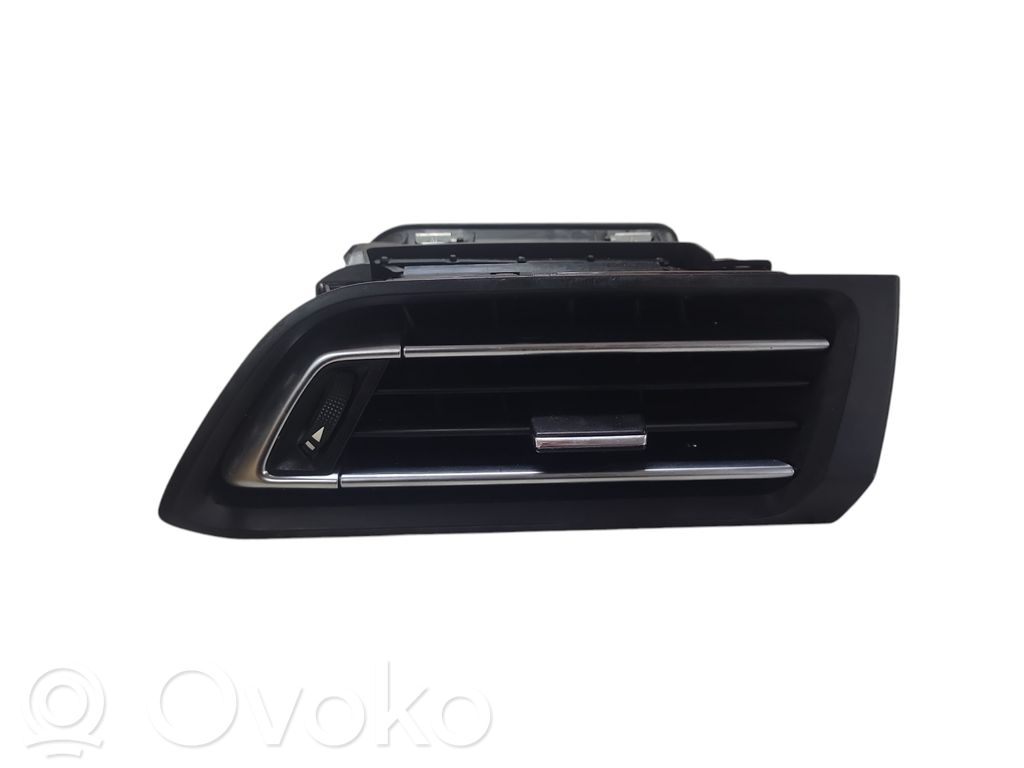 Peugeot 308 Copertura griglia di ventilazione laterale cruscotto 