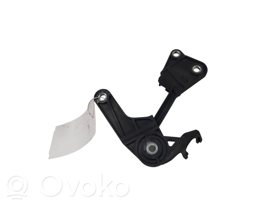Gear shift cable bracket   31325391