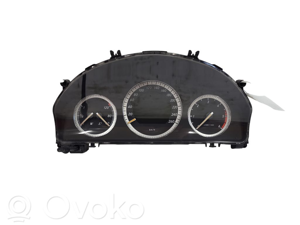 Mercedes-Benz C W204 Licznik / Prędkościomierz 