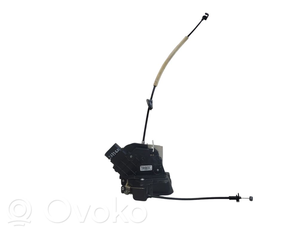 Ford Focus C-MAX Takaoven lukko 