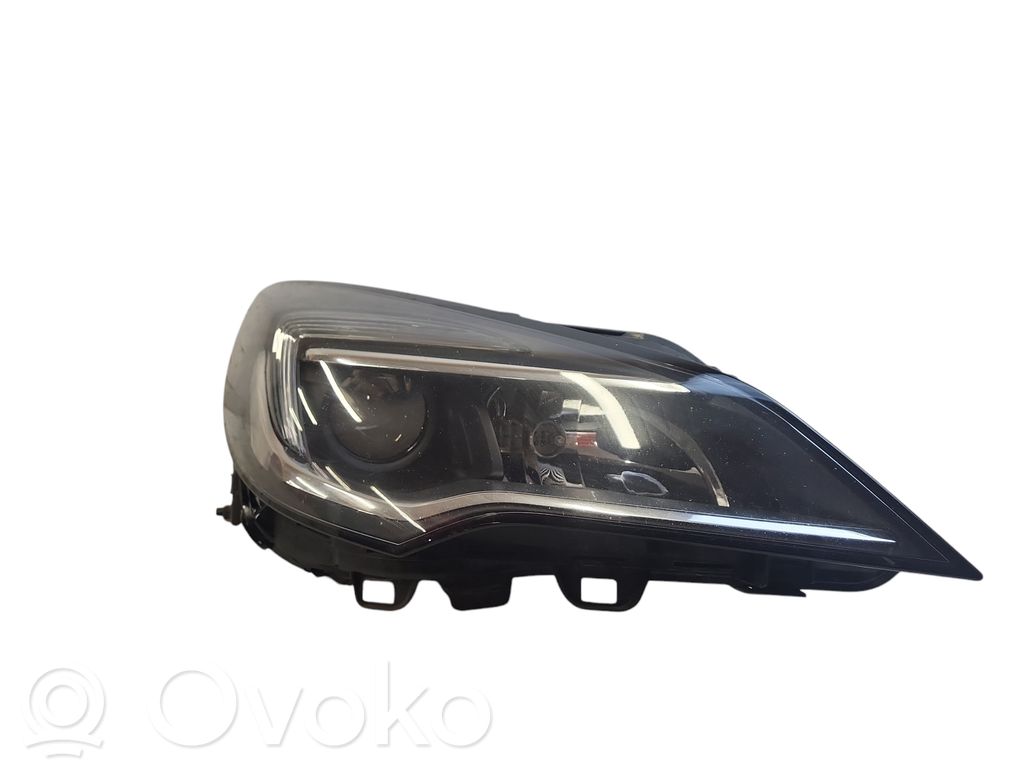 Opel Astra K Lampa przednia 