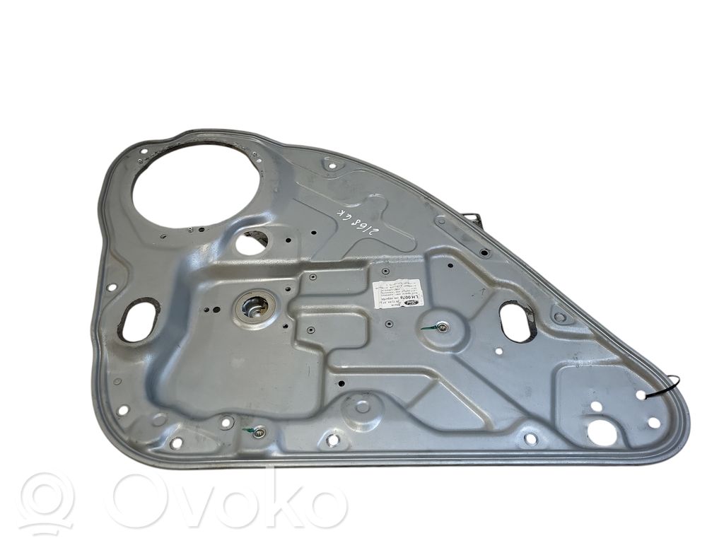 Ford Focus Mecanismo para subir la puerta trasera sin motor 