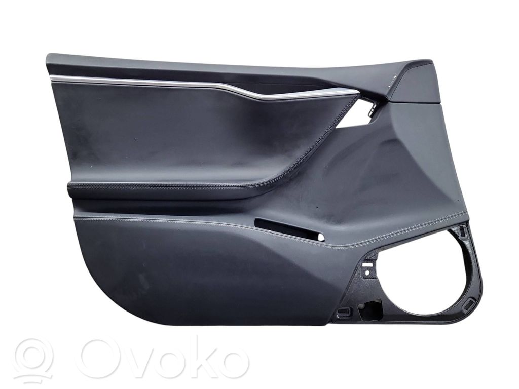 Tesla Model S Etuoven verhoilu 