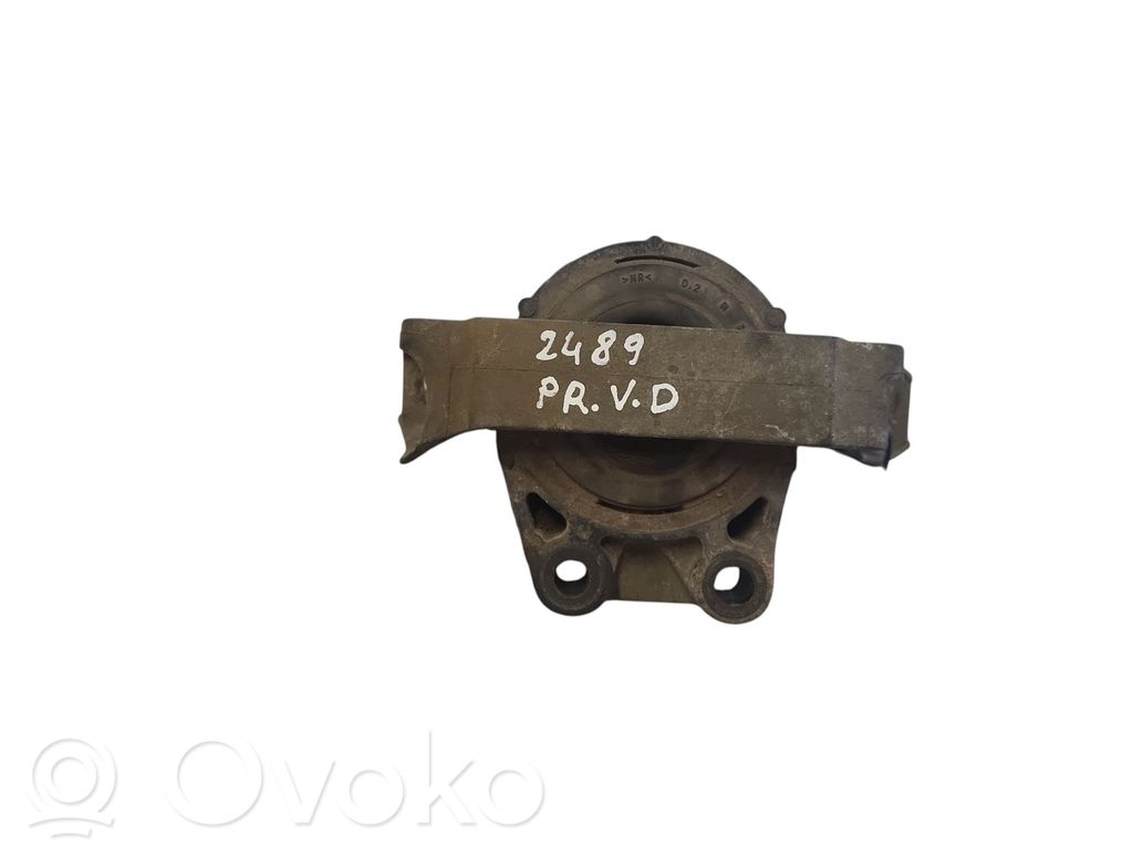 Volvo V50 Engine mount bracket 