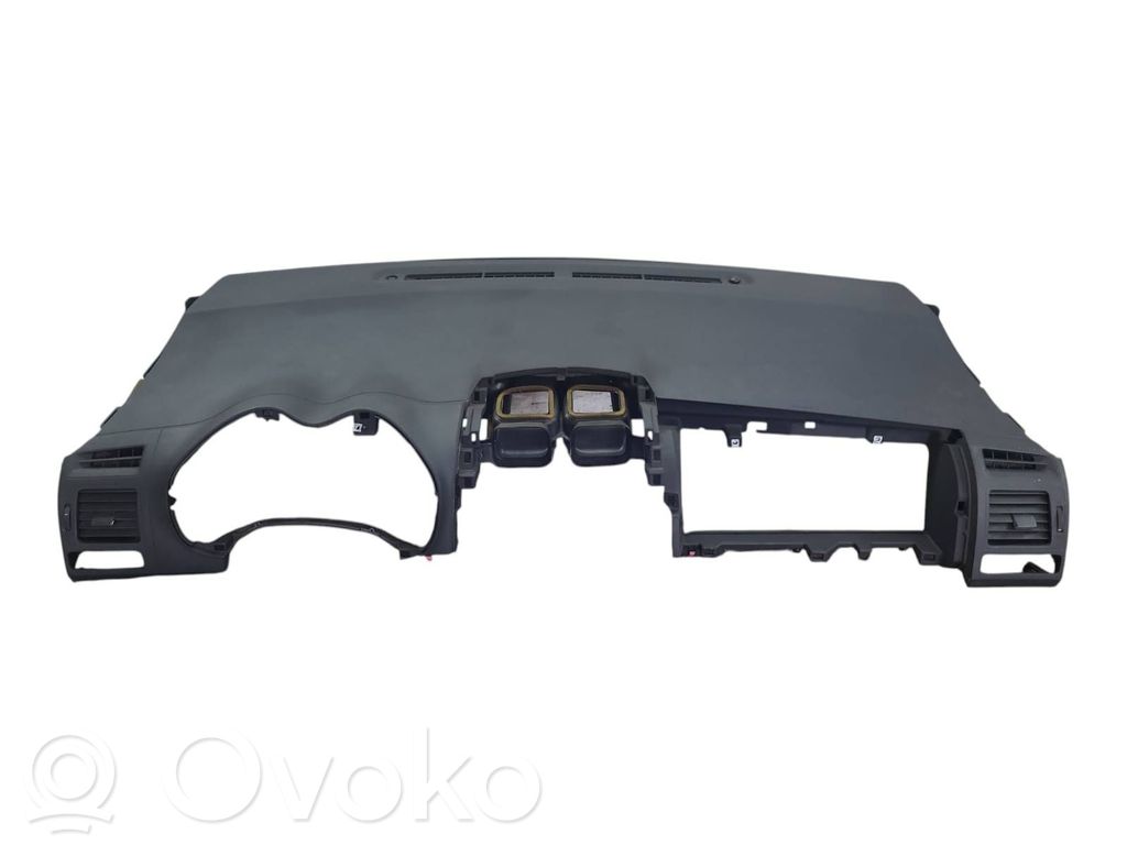 Toyota Auris 150 Deska rozdzielcza 