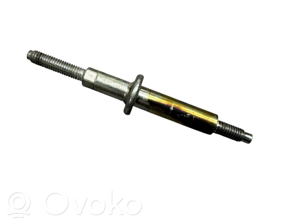 Abrazadera del inyector de combustible