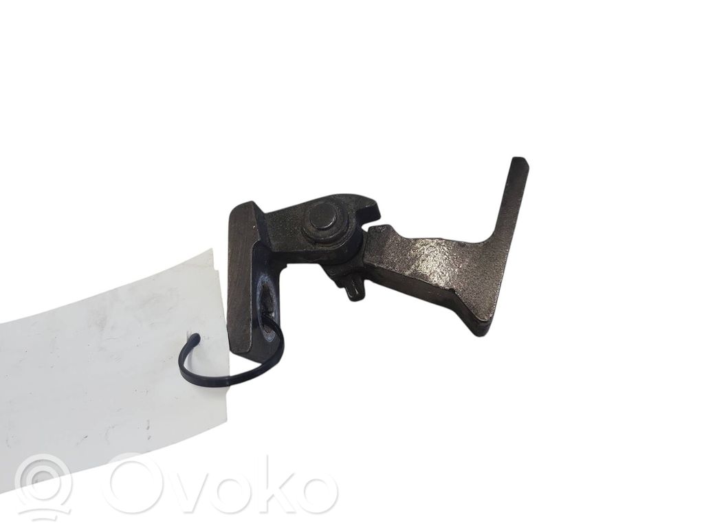 Volkswagen Amarok Etuoven alasarana