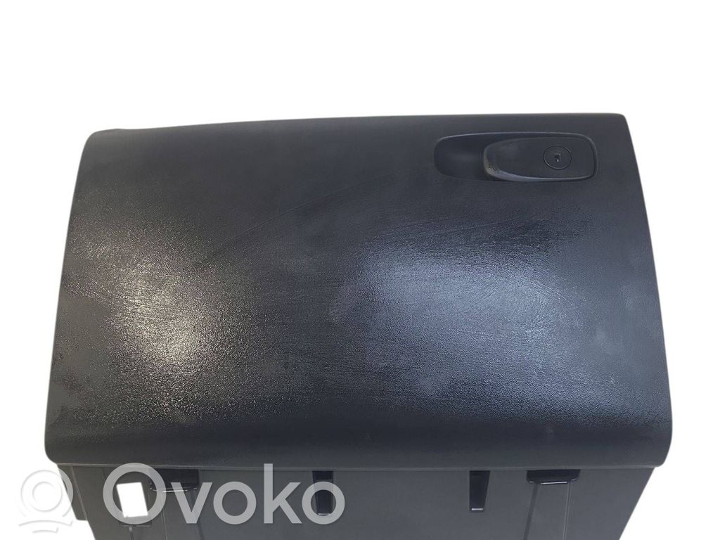 Volvo V40 Daiktadėžės (bordačioko) komplektas 