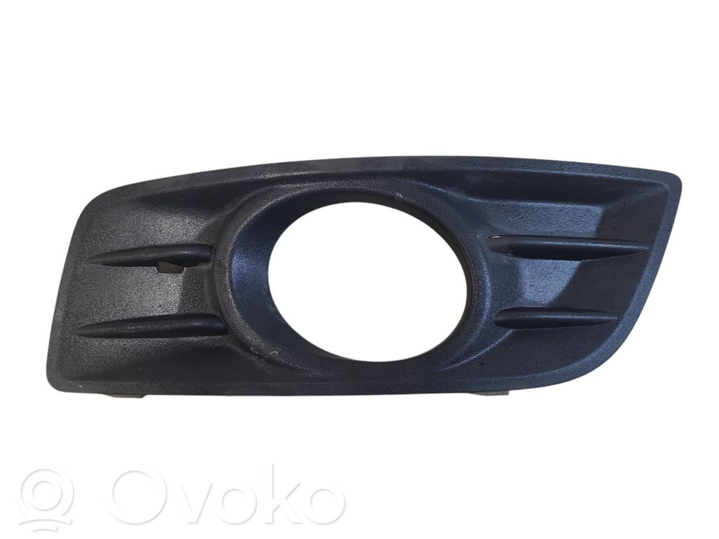 Etusumuvalon ritilä   30779100