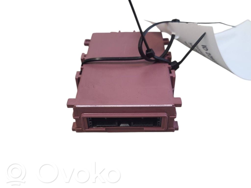 Toyota RAV 4 (XA50) Módulo de control Gateway 