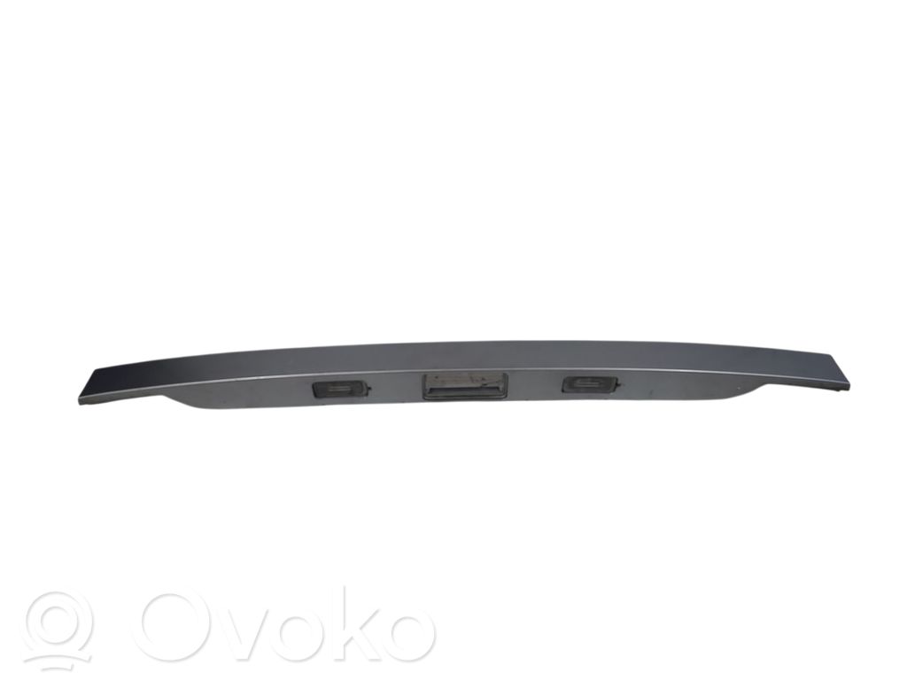 Ford S-MAX Trunk door license plate light bar 