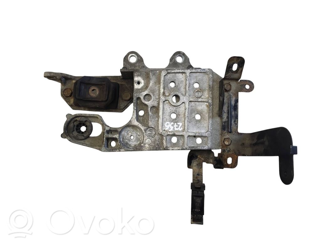 Nissan Qashqai Supporto di montaggio del motore 