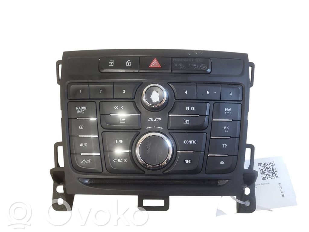 Opel Zafira C Panel radia 
