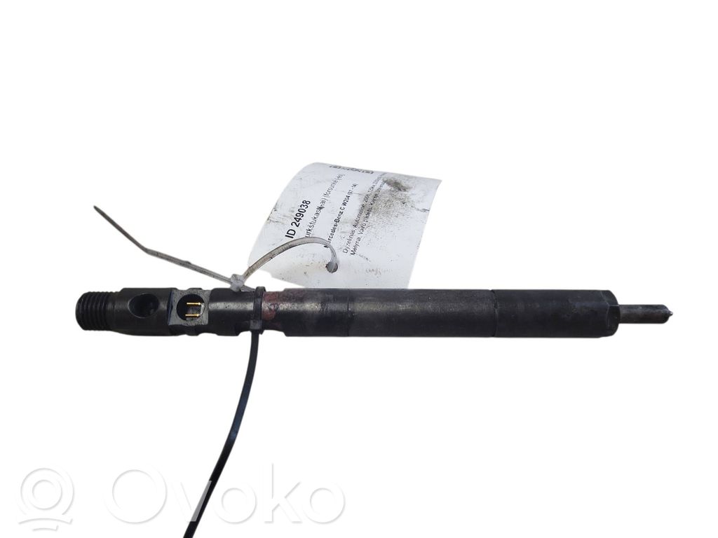 Mercedes-Benz C W204 Inyector de combustible 