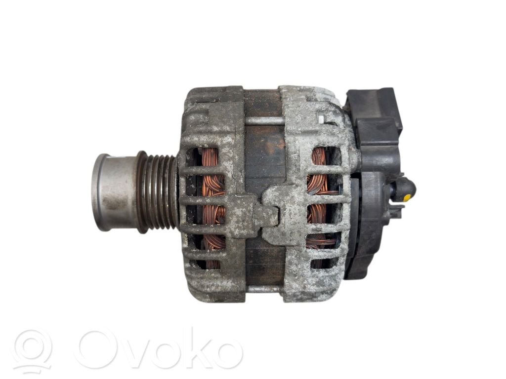 Volkswagen PASSAT B8 Generatore/alternatore