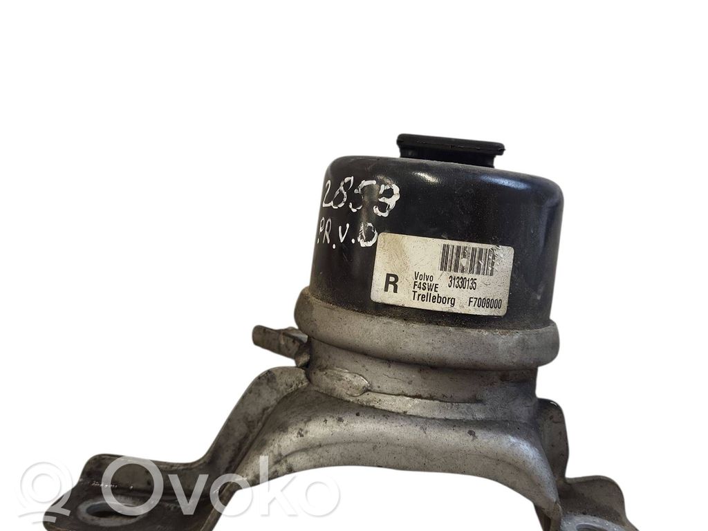 Engine mount bracket   31330135,F7008000
