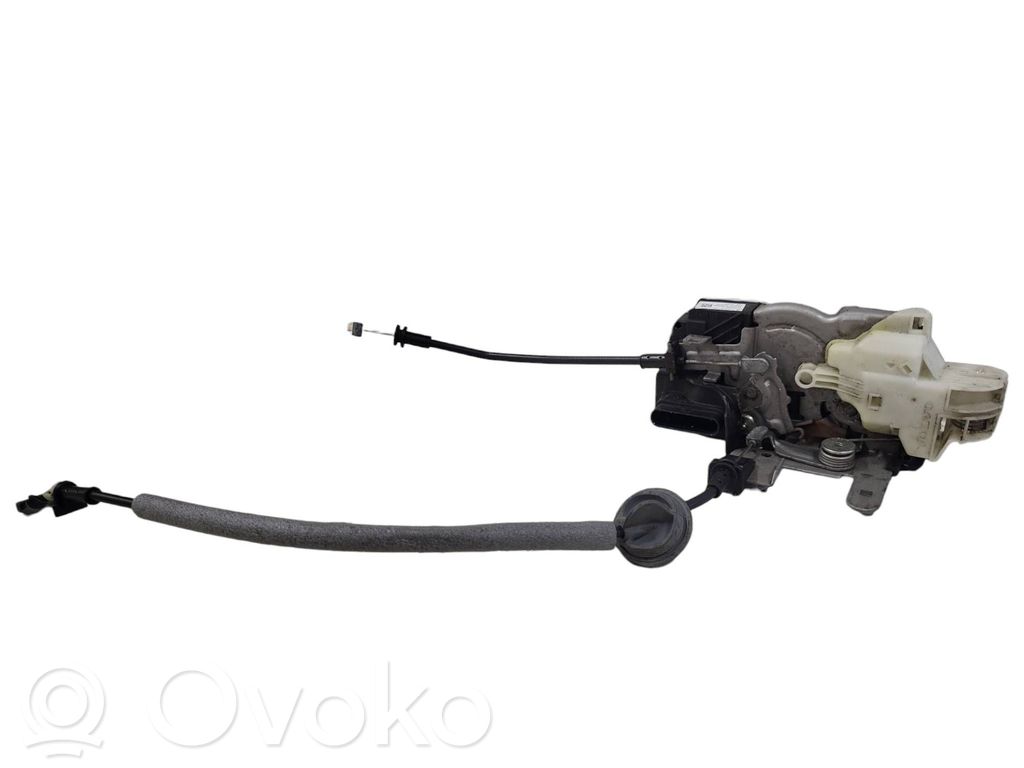Volvo V40 Zamek drzwi tylnych 